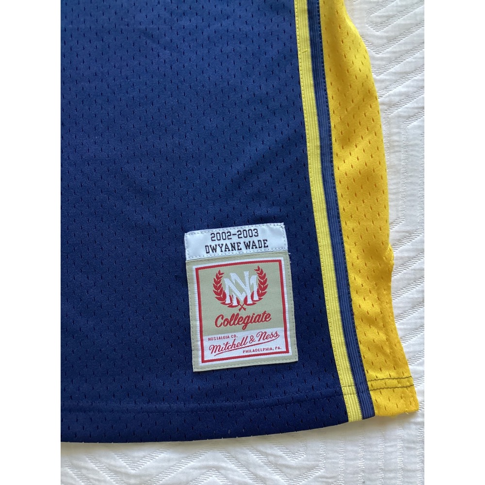 Mitchell & Ness Marquette Wade #3 Swingman Jersey 2XLT‎ Mens NWT - Picture 6 of 9